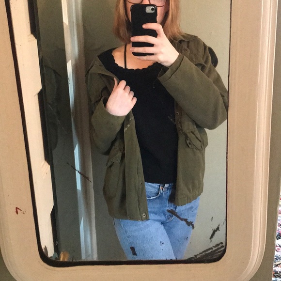 Brandy Melville Jackets & Blazers - Brandy Melville Utility Jacket
